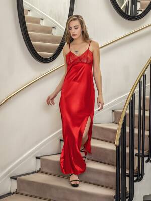 DANTELLİ UZUN YIRTMAÇLI SATEN GECELİK KIRMIZI